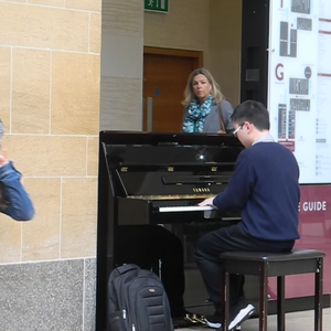 巜裸体舞会台湾DVD
